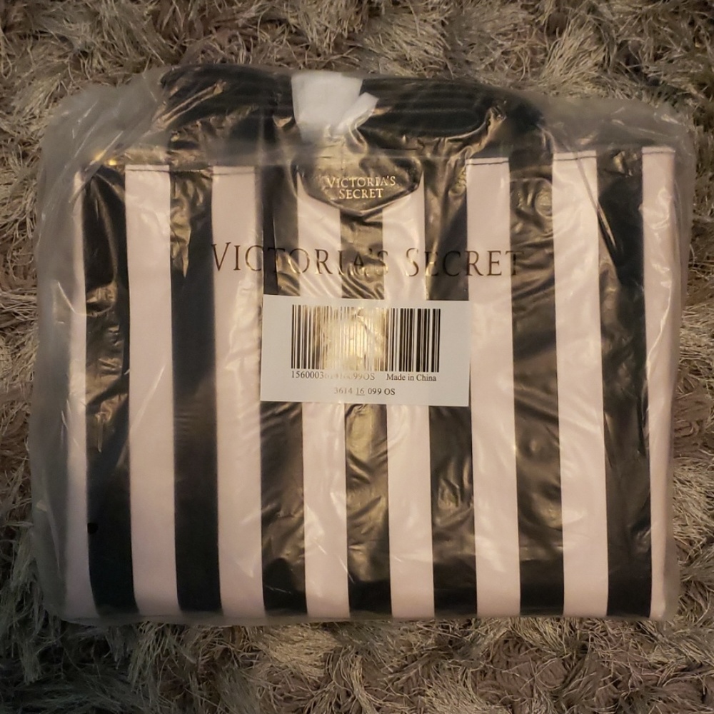 VS tote
